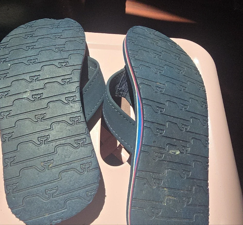 Vineyard Vines Navy Blue Kids Flip Flops